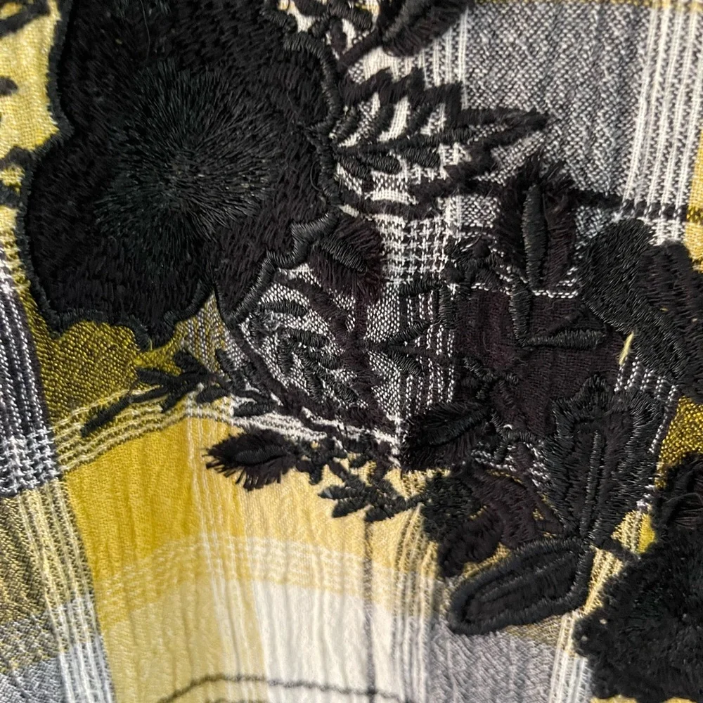 🔥 Maeve Plaid Embroidered Button Down Shirt XS/S – Yellow Black Hi-Low Tunic Top - Picture 12 of 12